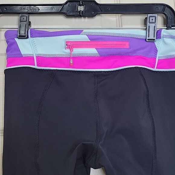 LULULEMON Cropped Black Legging with a Colorful Waistband Size 4 - Picture 4 of 7